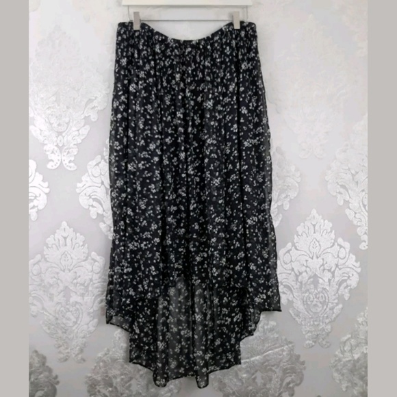 LC Lauren Conrad Hi Low Chiffon Sheer Floral Skirt - Picture 2 of 2